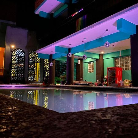 Hierve El Agua Eco Hostel - Confetti Pool Club Сан-Пабло-Вилья-де-Митла Экстерьер фото