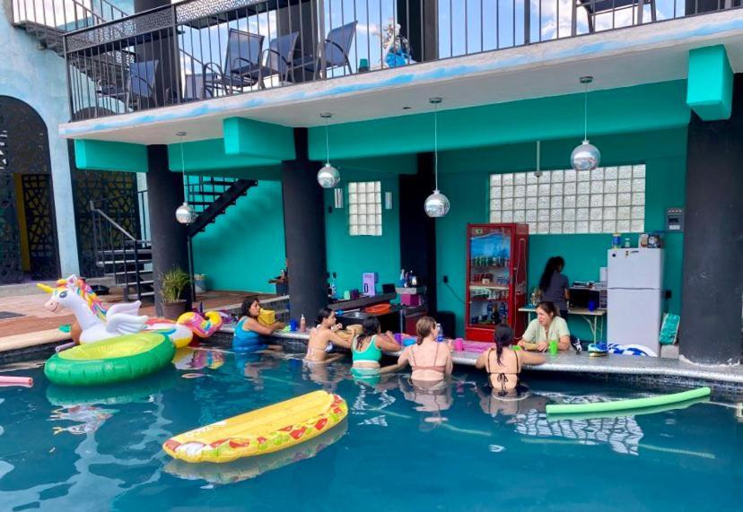 Hierve El Agua Eco Hostel - Confetti Pool Club Сан-Пабло-Вилья-де-Митла Экстерьер фото